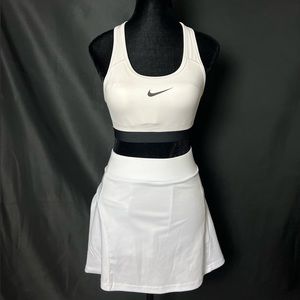 Top: Nick workout bra size XS; Bottom: tennis shirt size XS